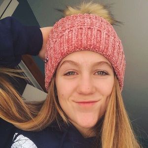 Meet your Posher, Raegan